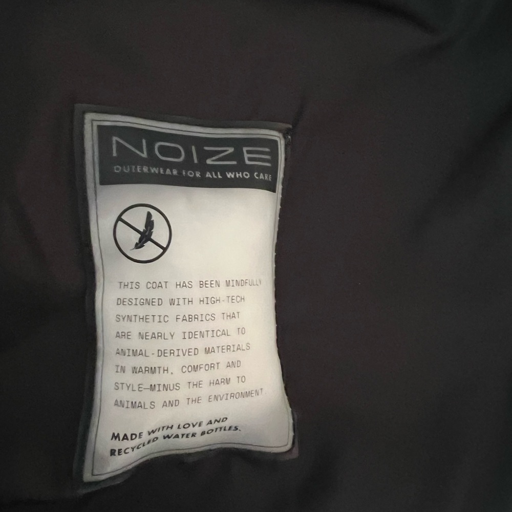 Noize “Coco” Cropped Glossy Puffer NEW - Picture 10 of 14